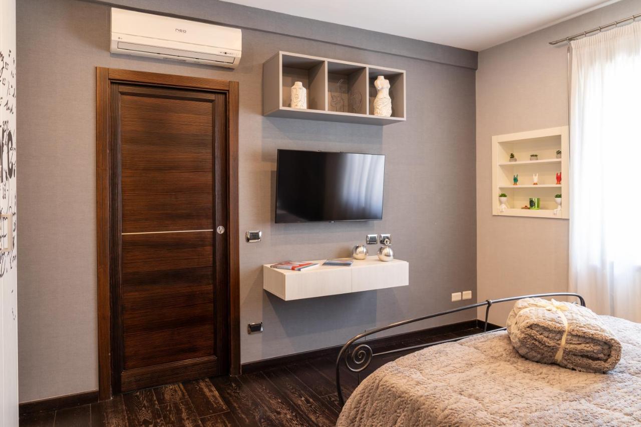 Nettuno'S Suite Naples Exterior photo
